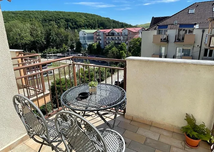 Diana\'S Crib Aparthotel M14